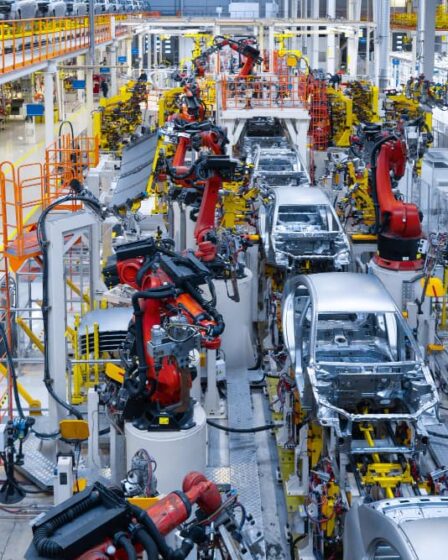 Precisa de embalagens para indústria automobilística? Fale com a Polyplast